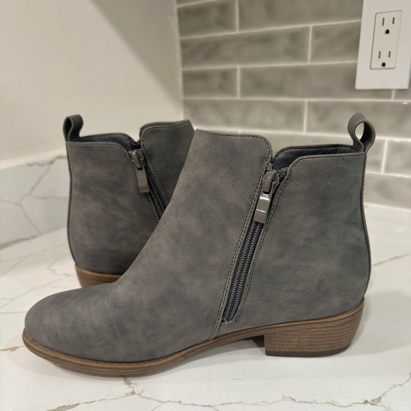 Jeossy Ankle Boots Thick Heel Low Heeled Booties for Women Size 8 Color Gray. - Picture 4 of 11